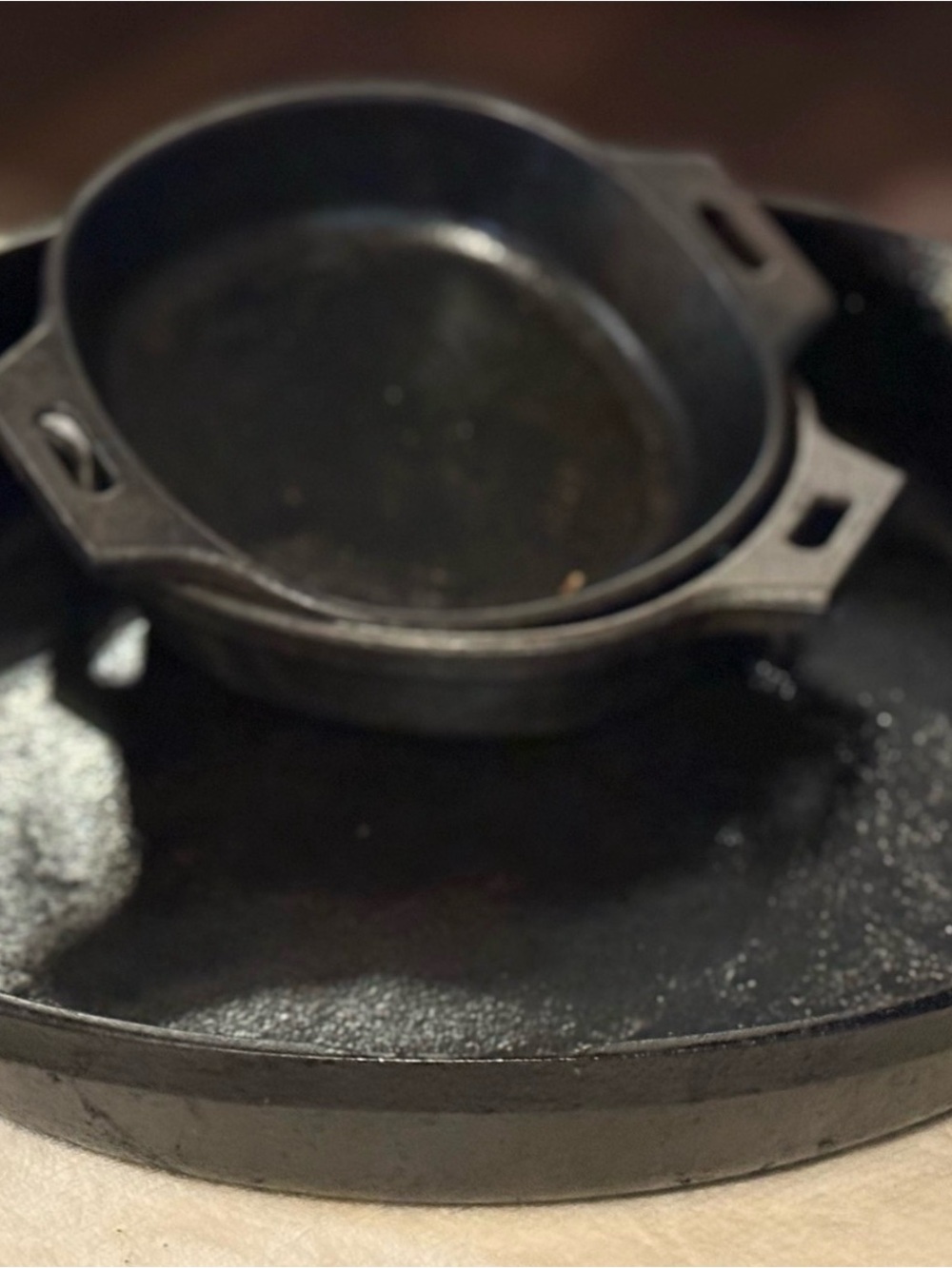 Pampered Chef Classic Cast Iron Small Serving Skillet Set – Black